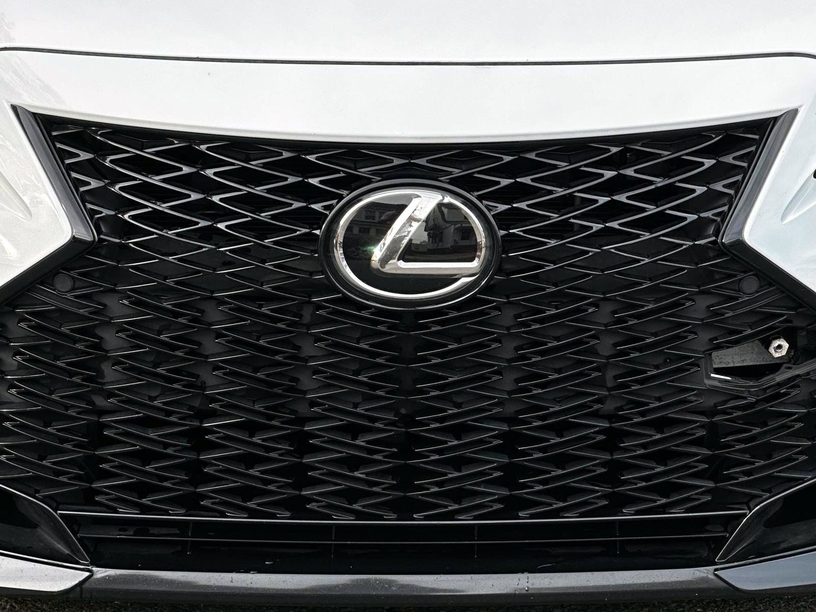 Used 2023 Lexus IS 350 F Sport w/ Memory Package AWD/4WD image 9