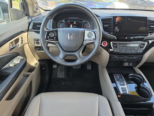 Used 2020 Honda Pilot Touring image 9