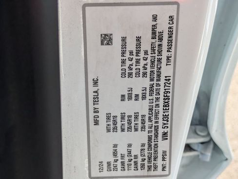 Used 2025 Tesla Model 3 Long Range AWD/4WD image 27