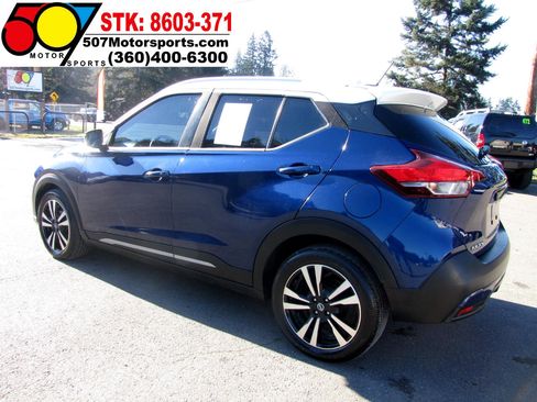 Used 2019 Nissan Kicks SR w/ SR Premium Package image 5