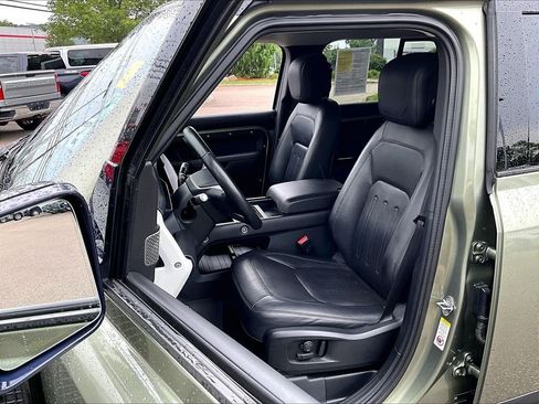 Used 2020 Land Rover Defender 110 S AWD/4WD image 10