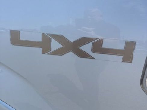 Used 2013 Ford F150 Lariat w/ Luxury Equipment Group AWD/4WD image 12