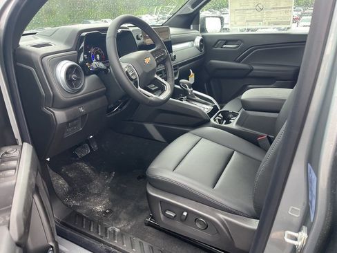 New 2026 Chevrolet Colorado LT image 6