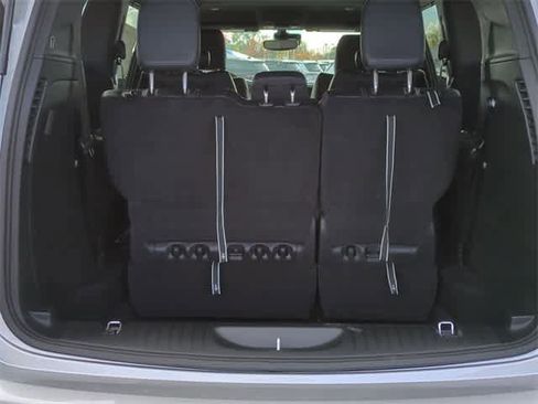 New 2026 Chrysler Pacifica Select image 35