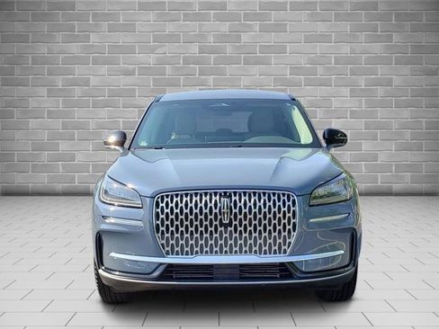 Used 2023 Lincoln Corsair AWD w/ Equipment Group 101A image 2