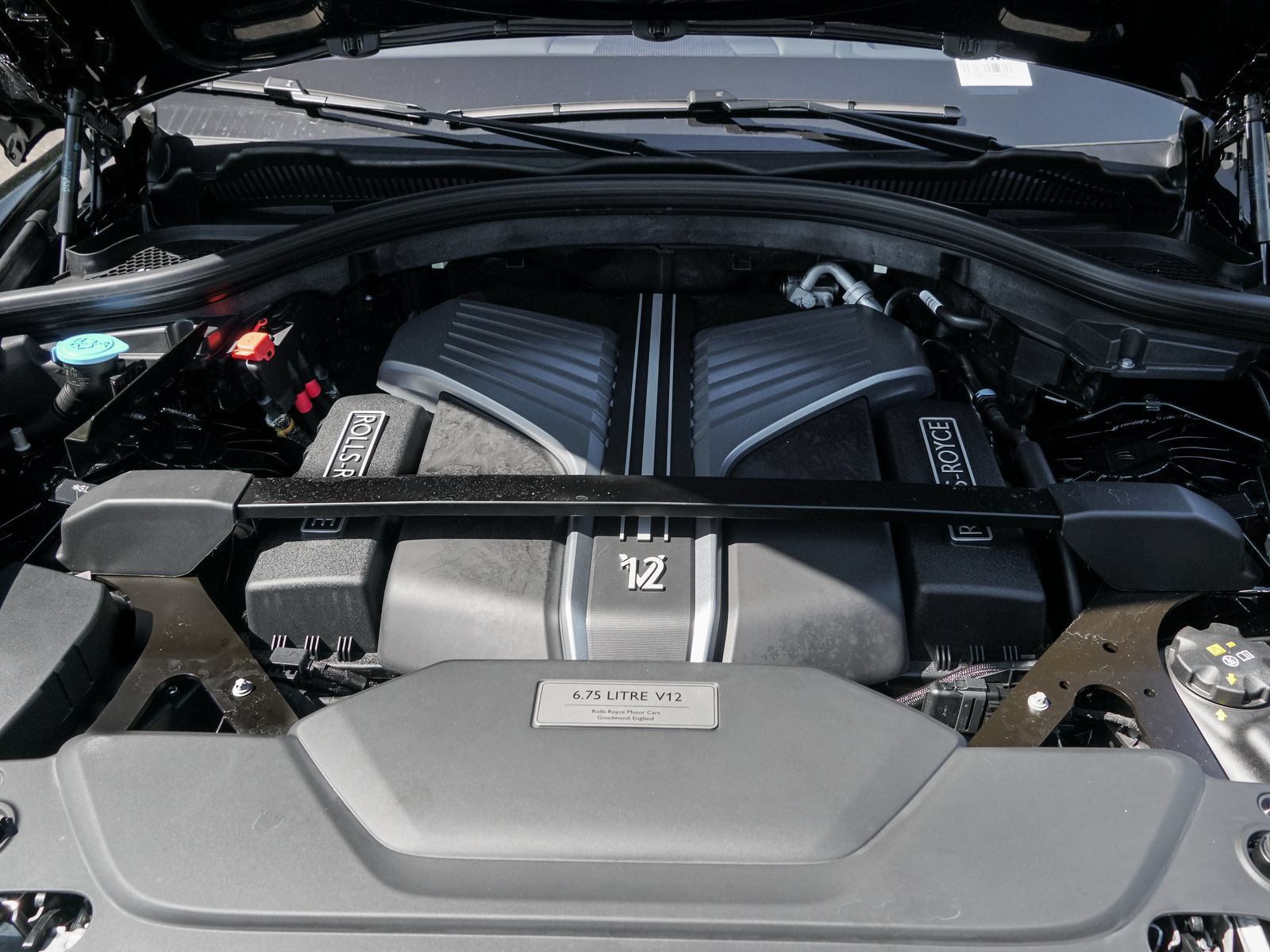 New 2027 Rolls-Royce Cullinan Black Badge AWD/4WD image 37
