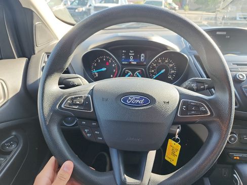 Used 2017 Ford Escape S FWD image 22