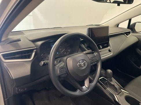 Used 2023 Toyota Corolla LE image 16