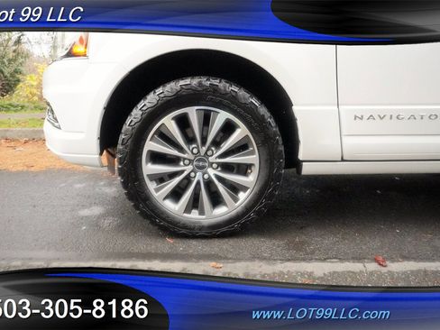 Used 2015 Lincoln Navigator L 4WD image 33