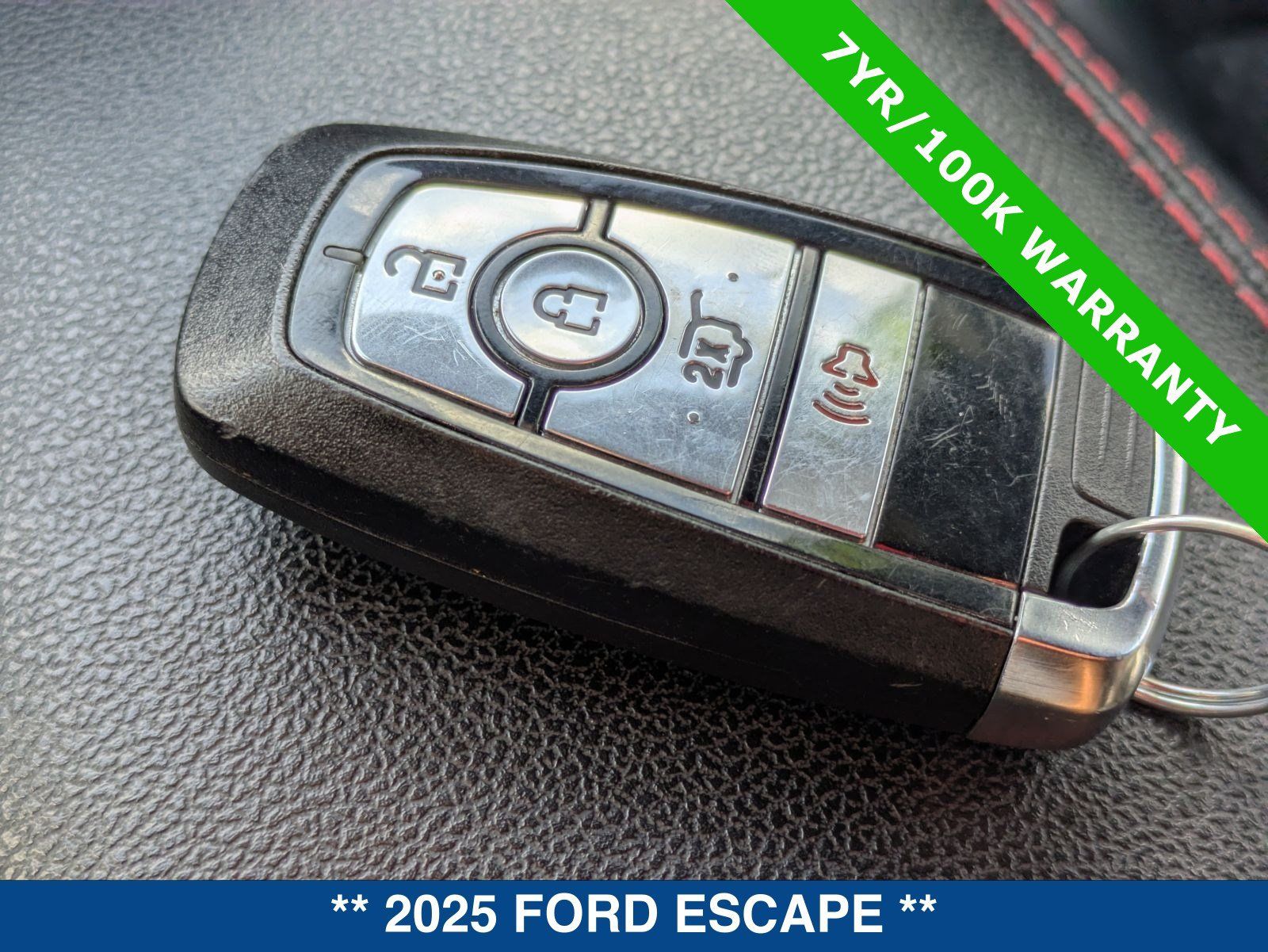 Certified 2025 Ford Escape ST-Line FWD image 34