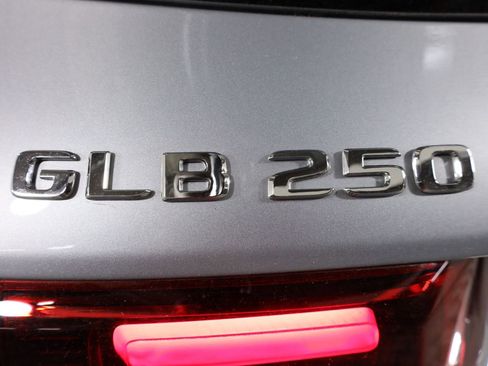 Certified 2026 Mercedes-Benz GLB 250 4MATIC image 66
