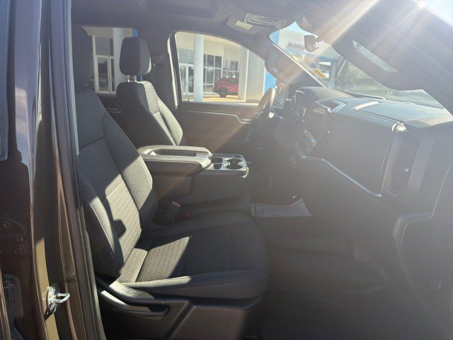 Used 2023 Chevrolet Silverado 1500 LT RWD image 16