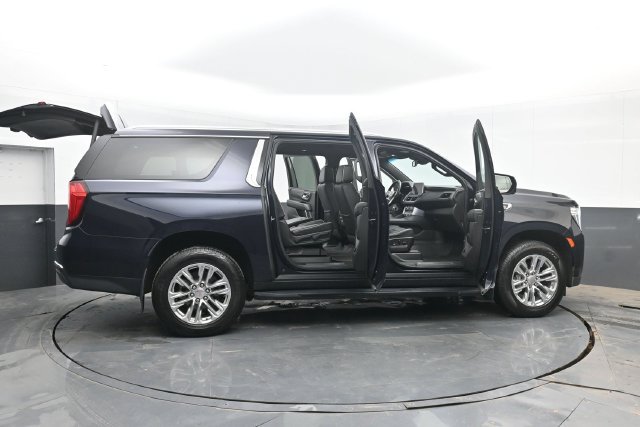 Used 2023 GMC Yukon XL SLT w/ SLT Premium Package AWD/4WD image 54