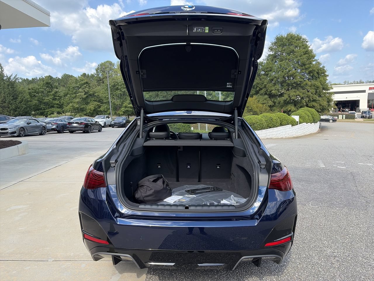 New 2026 BMW i4 eDrive40 w/ M Sport Package RWD image 34