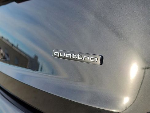 New 2026 Audi Q7 2.0T Premium image 9