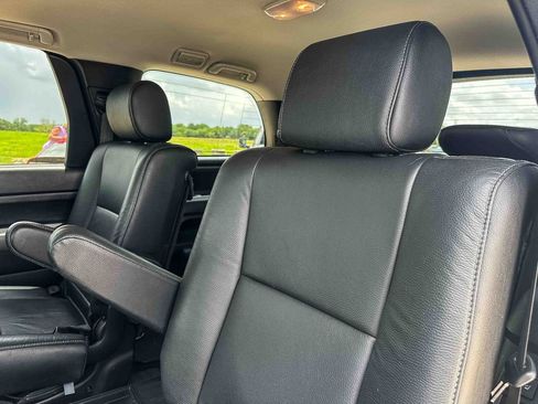 Used 2019 Toyota Sequoia TRD Sport w/ TRD Sport Premium Package AWD/4WD image 20