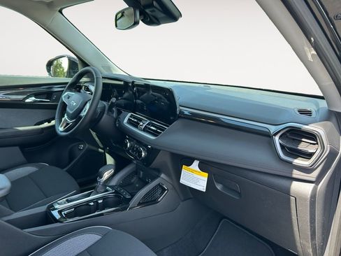New 2026 Chevrolet TrailBlazer LT w/ Convenience Package AWD/4WD image 26