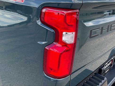 Used 2025 Chevrolet Silverado 1500 LT Trail Boss w/ Convenience Package II AWD/4WD image 56