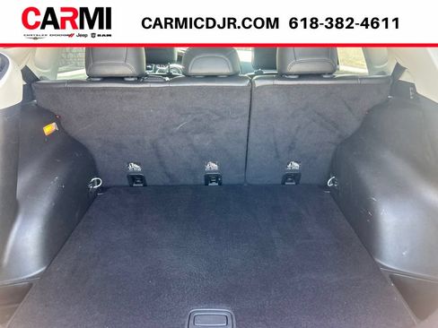 Used 2018 Jeep Compass Trailhawk w/ Leather Interior Group AWD/4WD image 36