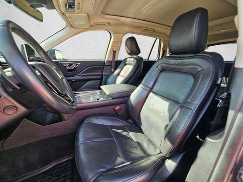 Used 2022 Lincoln Aviator Reserve w/ Elements Package Plus image 12