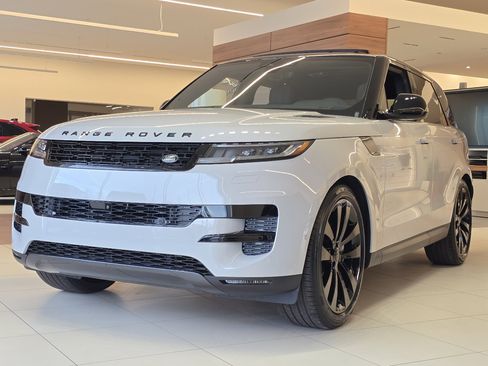 New 2026 Land Rover Range Rover Sport SE image 1