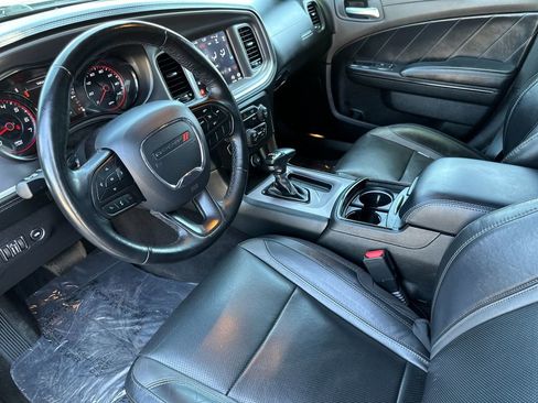 Used 2022 Dodge Charger SXT w/ Plus Group RWD image 9