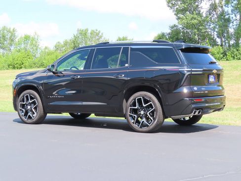 Certified 2025 Chevrolet Traverse High Country AWD/4WD image 25