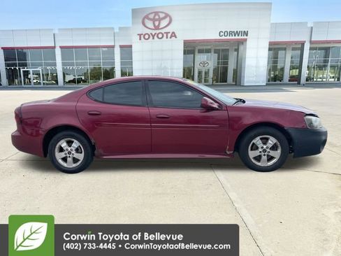 Used 2005 Pontiac Grand Prix GT w/ Leather Trim Package FWD image 6