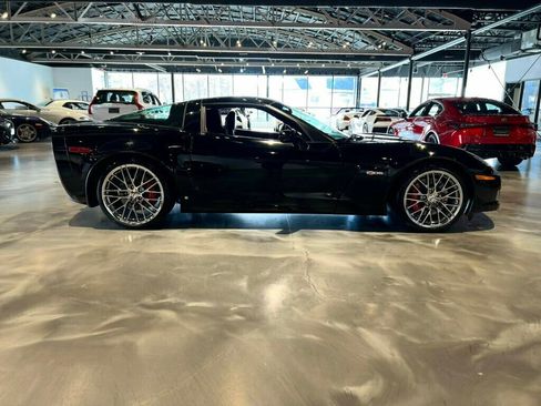 Used 2006 Chevrolet Corvette Z06 w/ Preferred Equipment Group image 6