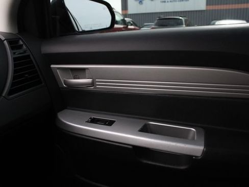 Used 2009 Chrysler Sebring LX FWD image 18