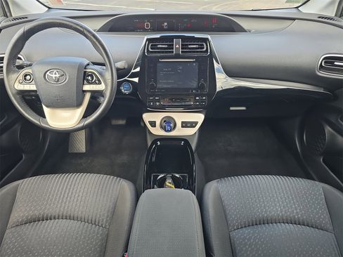 Used 2018 Toyota Prius Prime Plus image 9