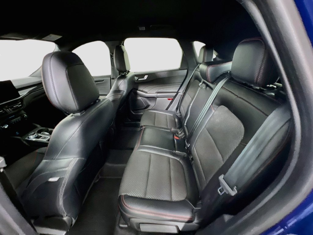 Used 2023 Ford Escape ST-Line w/ Tech Pack #1 AWD/4WD image 23