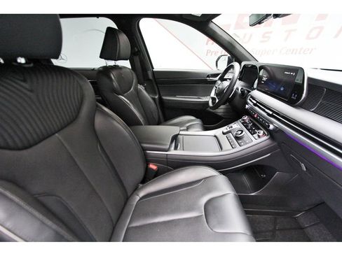 Used 2024 Hyundai Palisade Calligraphy FWD image 11