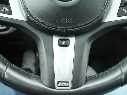 Used 2021 BMW 530e xDrive w/ Executive Package image 35