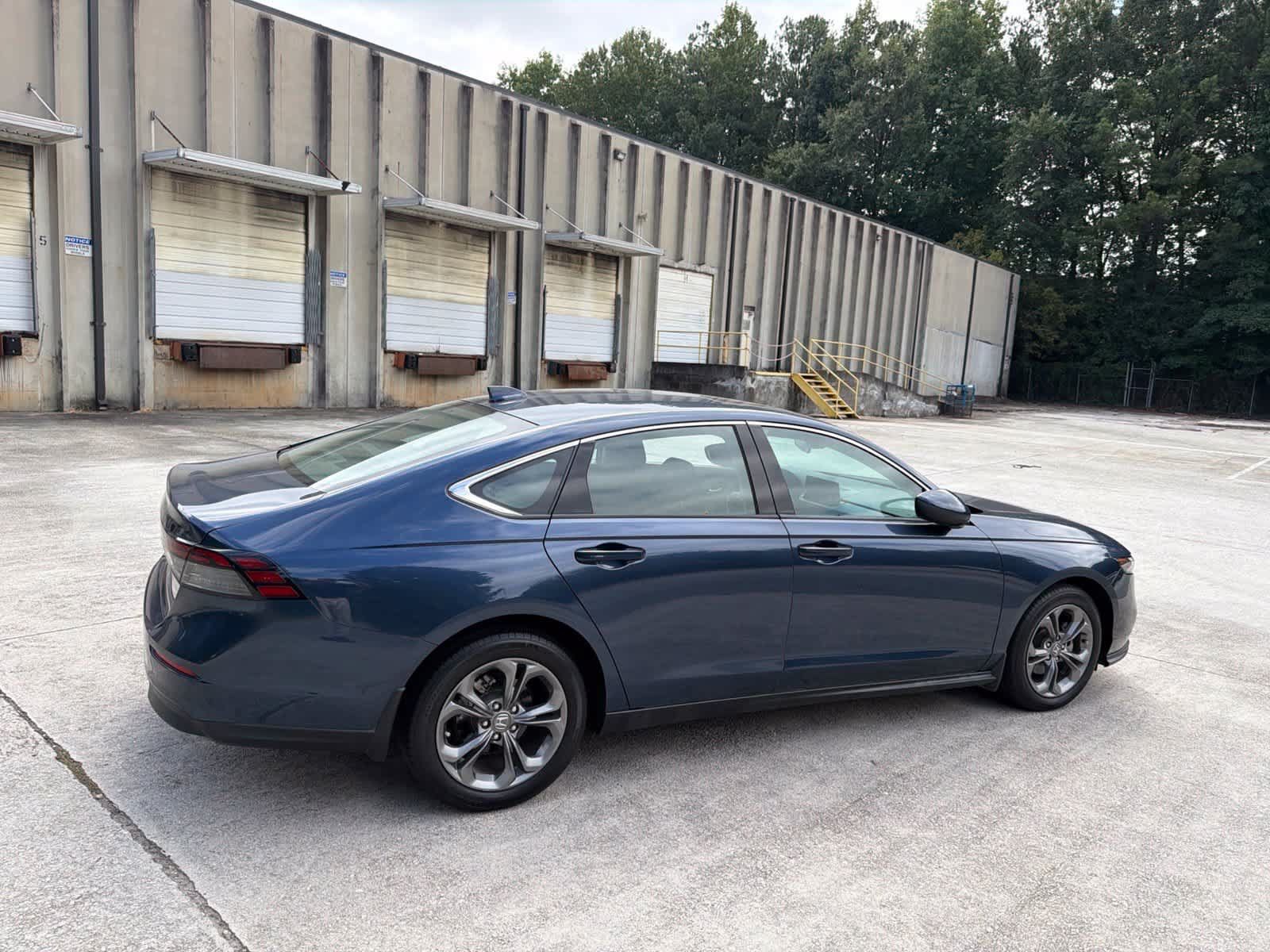 Used 2023 Honda Accord EX image 12