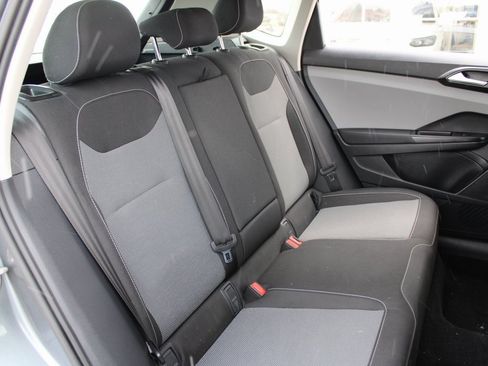 Certified 2022 Volkswagen Taos S image 22