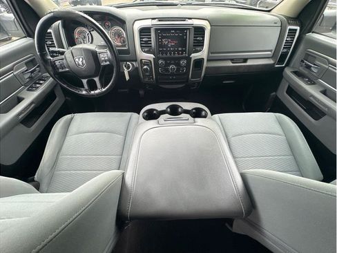 Used 2019 RAM 1500 Classic SLT w/ Luxury Group AWD/4WD image 19