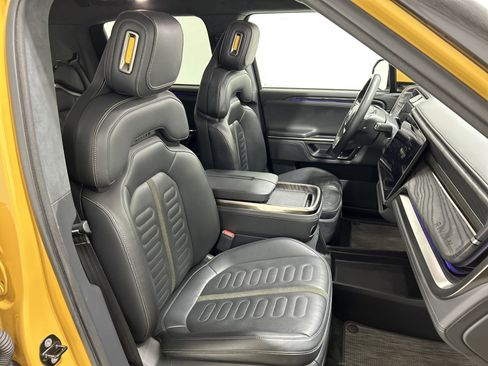 Used 2022 Rivian R1T Adventure image 23