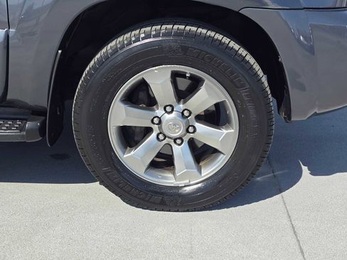 Used 2008 Toyota 4Runner Limited AWD/4WD image 9