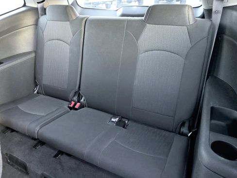 Used 2015 Chevrolet Traverse LT w/ Style and Technology Package AWD/4WD image 37