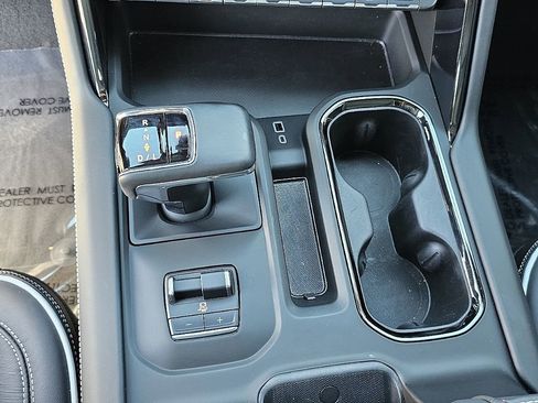 Used 2025 GMC Sierra 1500 AT4X image 37