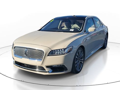 Used 2018 Lincoln Continental Reserve image 3