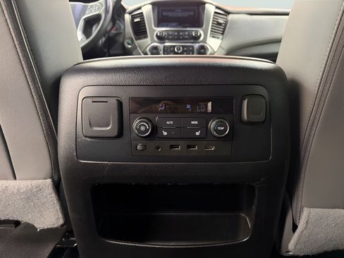 Used 2020 Chevrolet Tahoe LT AWD/4WD image 30