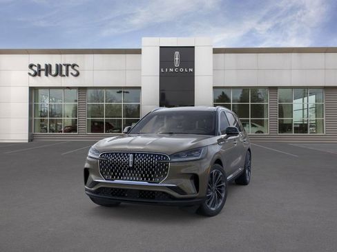 New 2025 Lincoln Aviator Reserve w/ Luxury Package image 6