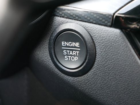 Used 2025 Ford Escape ST-Line Select AWD/4WD image 29