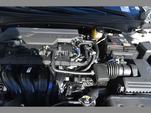 New 2026 Hyundai Elantra Limited image 9