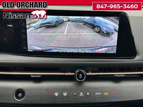 Used 2023 Nissan Ariya AWD image 15