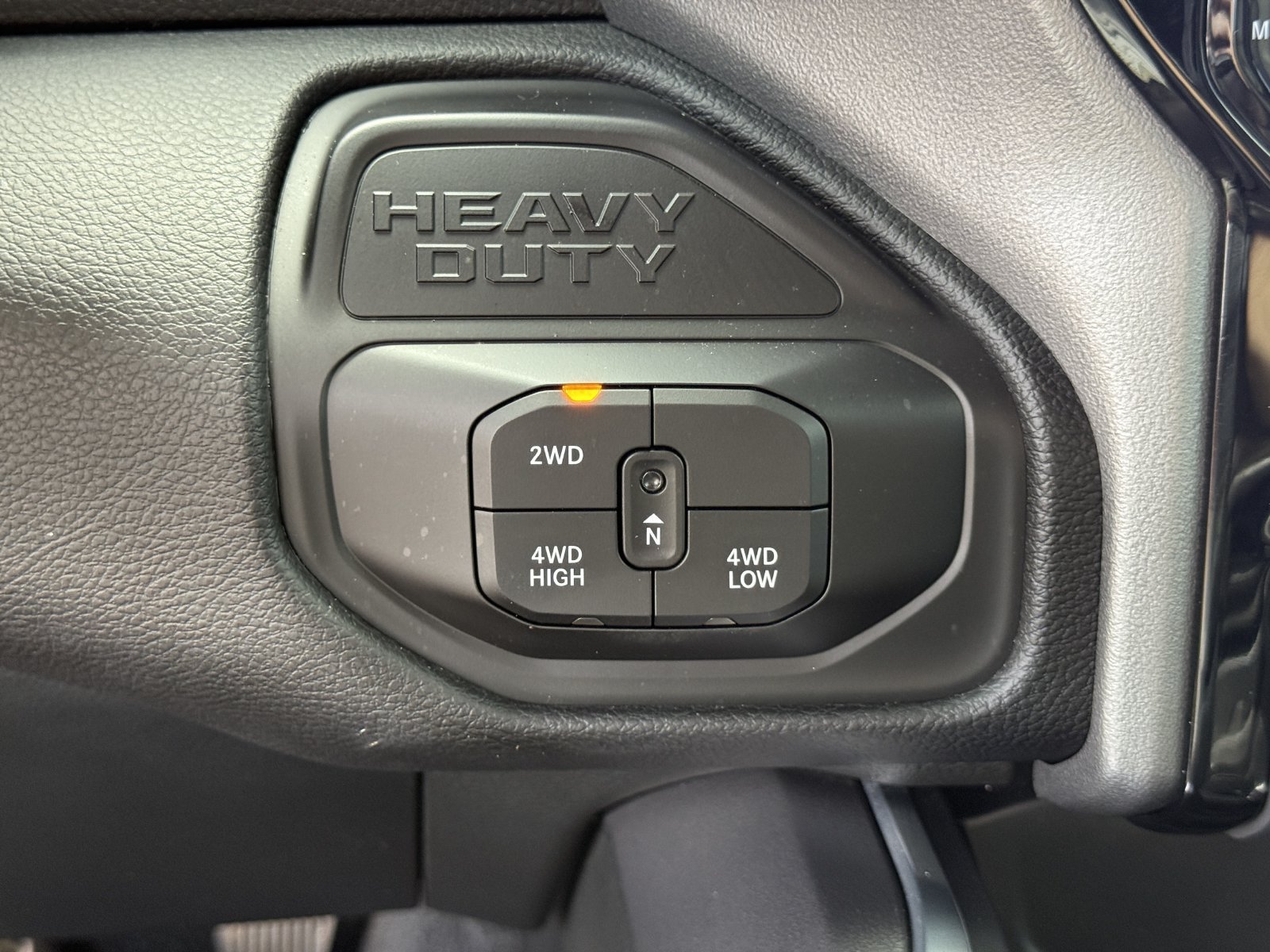 Used 2025 RAM 2500 Laramie w/ Night Edition AWD/4WD image 32