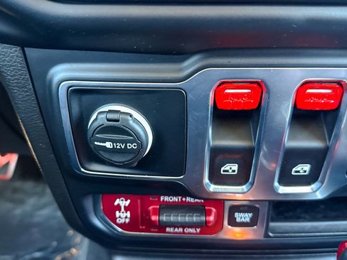 Used 2019 Jeep Wrangler Rubicon image 30