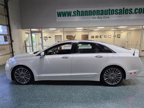 Used 2013 Lincoln MKZ FWD image 11